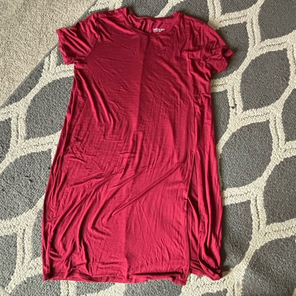 Torrid maroon super soft knit dress with front/side slit - size 00